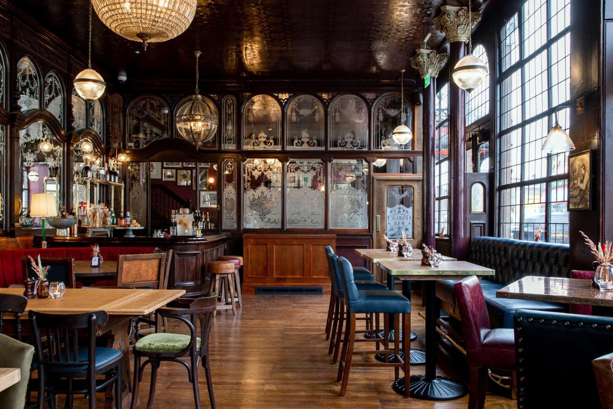 Spread Eagle Hotel London Exterior photo